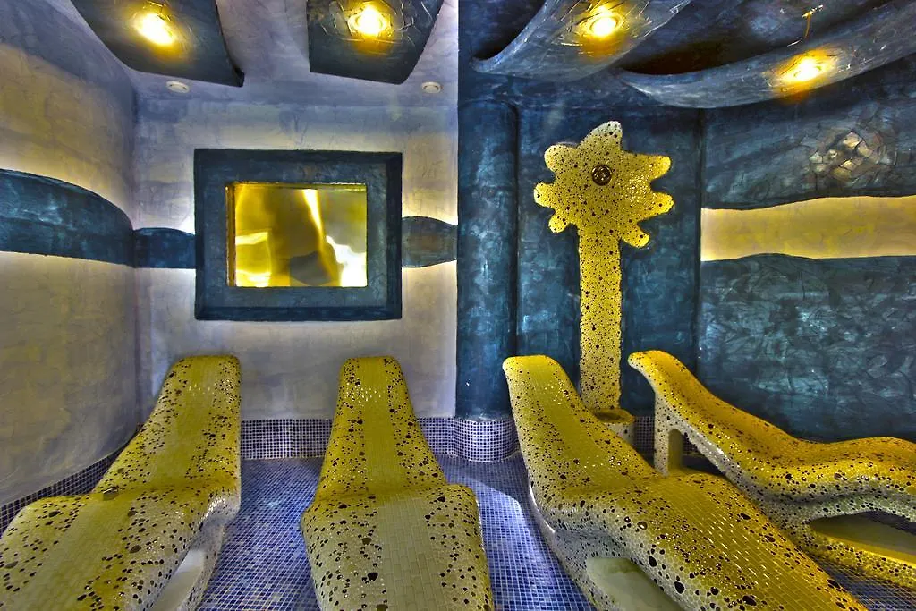 Hotel Dino Tbilisi 2*,